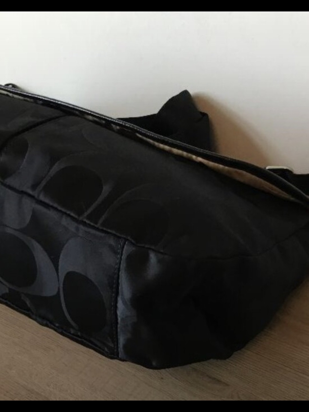Coach Signature Crossbody Messenger Bag - Picture 5 of 9
